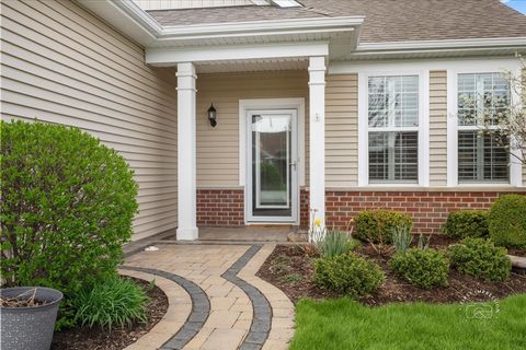 Tiny photo for 2850 Stoney Creek Drive, Elgin, IL 60124 (MLS # 12600749)