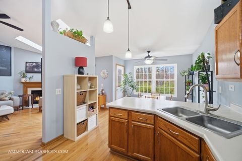 Tiny photo for 8022 SIERRA WOODS Lane #8022, Carpentersville, IL 60110 (MLS # 12520745)