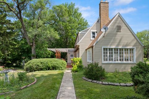 Tiny photo for 404 N PROSPECT Street, Rockford, IL 61107 (MLS # 12665490)