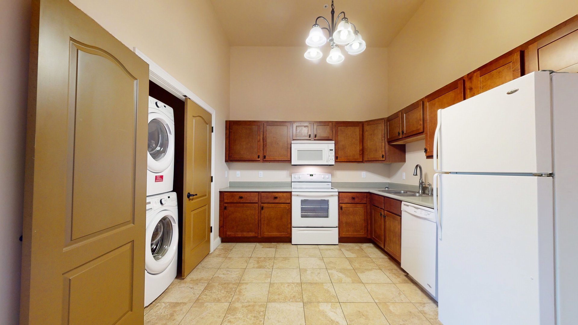 11 E Columbia Avenue