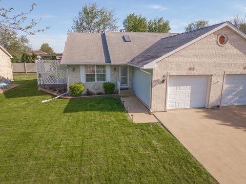 Tiny photo for 104 Susan Drive #A, Dwight, IL 60420 (MLS # 12614937)