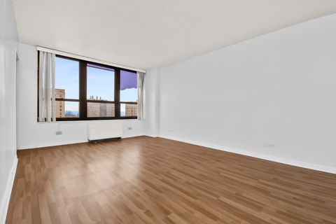 Tiny photo for 5471 S Hyde Park Boulevard #10A, Chicago, IL 60615 (MLS # 12576468)