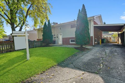 Tiny photo for 1331 Highland Avenue, Lockport, IL 60441 (MLS # 12515621)