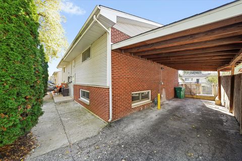 Tiny photo for 1331 Highland Avenue, Lockport, IL 60441 (MLS # 12515621)