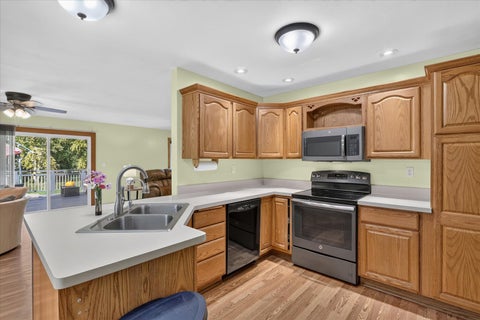Tiny photo for 8085 Clearview Drive, Rockford, IL 61102 (MLS # 12790987)