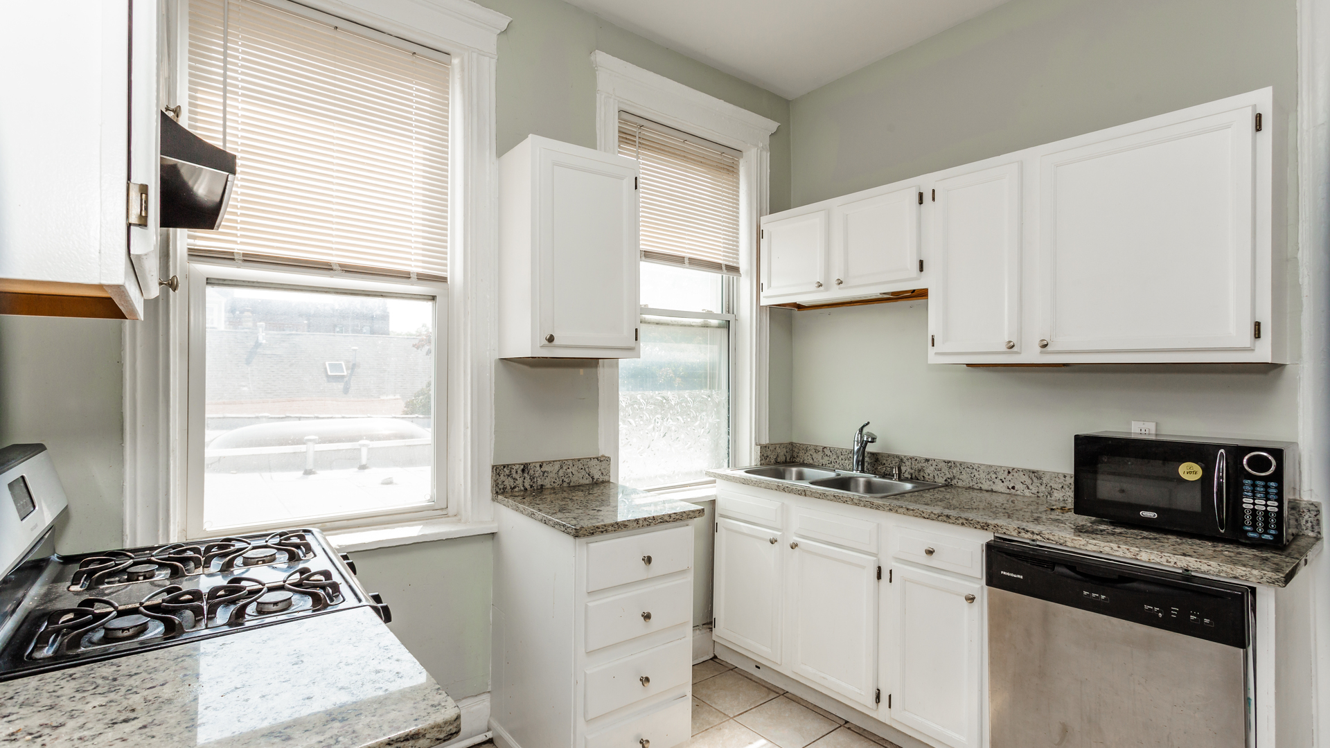 2939 W Belmont Avenue 2F