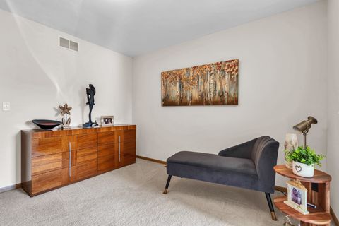 Tiny photo for 28794 W Pondview Drive, Lakemoor, IL 60051 (MLS # 12488582)