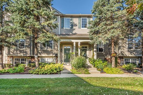 Photo of 28794 W Pondview Drive, Lakemoor, IL 60051 (MLS # 12488582)