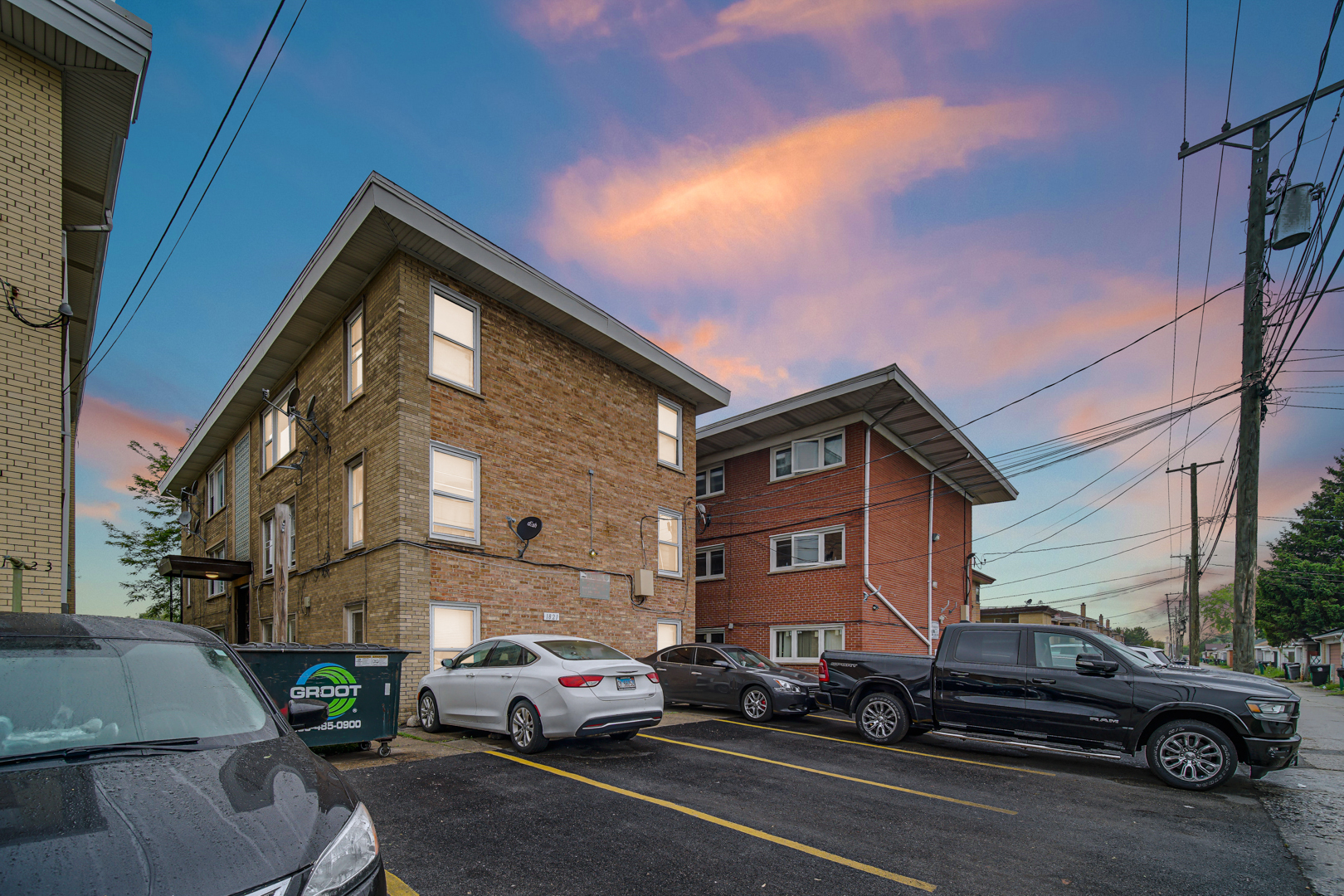 1821 S Harlem Avenue