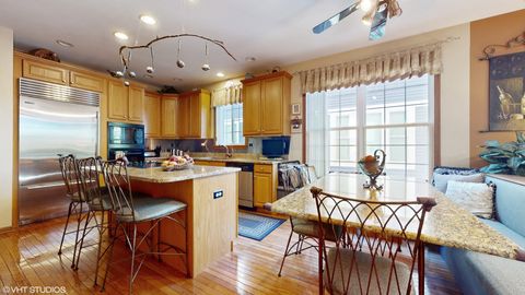 Tiny photo for 1640 S NEWTON Avenue, Park Ridge, IL 60068 (MLS # 12611554)