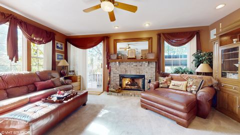 Tiny photo for 1640 S NEWTON Avenue, Park Ridge, IL 60068 (MLS # 12611554)