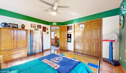 Tiny photo for 1640 S NEWTON Avenue, Park Ridge, IL 60068 (MLS # 12611554)