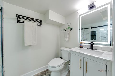Tiny photo for 21 Half Day Road, Lincolnshire, IL 60069 (MLS # 12578073)