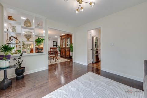 Tiny photo for 21 Half Day Road, Lincolnshire, IL 60069 (MLS # 12578073)