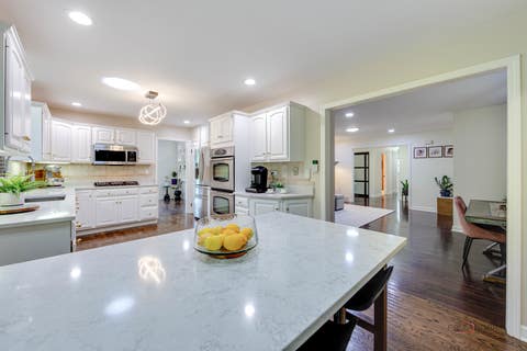 Tiny photo for 21 Half Day Road, Lincolnshire, IL 60069 (MLS # 12578073)