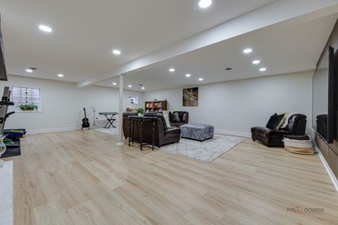 Tiny photo for 21 Half Day Road, Lincolnshire, IL 60069 (MLS # 12578073)
