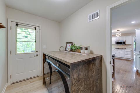 Tiny photo for 21 Half Day Road, Lincolnshire, IL 60069 (MLS # 12578073)