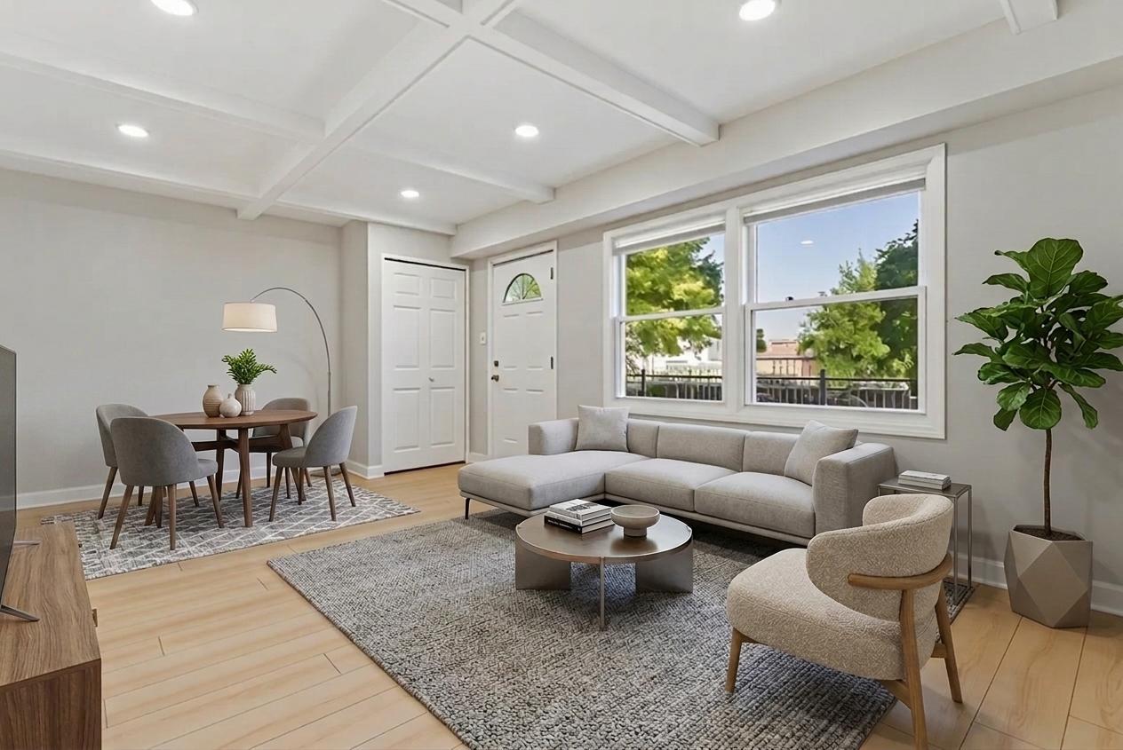 6523 S Ellis Avenue 6523