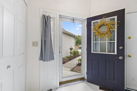 Tiny photo for 368 Maidstone Court #368, Schaumburg, IL 60194 (MLS # 12527666)