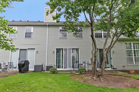 Tiny photo for 368 Maidstone Court #368, Schaumburg, IL 60194 (MLS # 12527666)