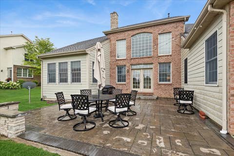 Tiny photo for 24 Tournament Drive S, Hawthorn Woods, IL 60047 (MLS # 12722197)