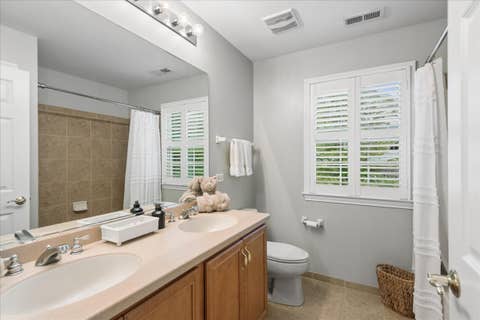Tiny photo for 24 Tournament Drive S, Hawthorn Woods, IL 60047 (MLS # 12722197)