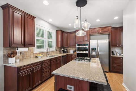 Tiny photo for 24 Tournament Drive S, Hawthorn Woods, IL 60047 (MLS # 12722197)