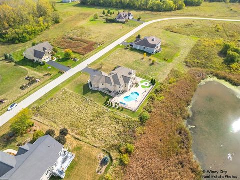 Tiny photo for 10319 Clearwater Way, Huntley, IL 60142 (MLS # 12492529)