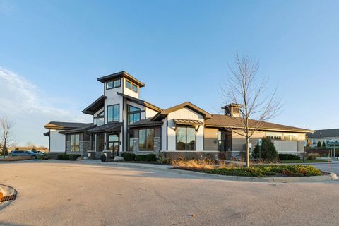 Tiny photo for 952 Darwin Street, North Aurora, IL 60542 (MLS # 12527009)