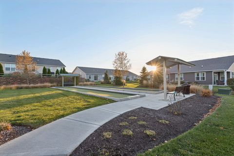 Tiny photo for 952 Darwin Street, North Aurora, IL 60542 (MLS # 12527009)