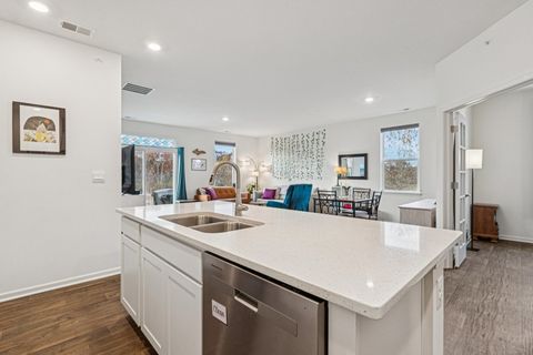 Tiny photo for 952 Darwin Street, North Aurora, IL 60542 (MLS # 12527009)