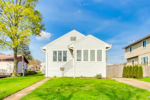 Photo of 738 S Yale Avenue, Villa Park, IL 60181 (MLS # 12619700)