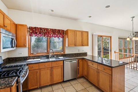 Tiny photo for 663 Anne Lane, Bolingbrook, IL 60440 (MLS # 12643419)
