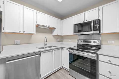 Tiny photo for 605 BARRINGTON Avenue #222, East Dundee, IL 60118 (MLS # 12670049)