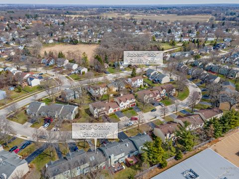 Tiny photo for 1915 Ozark Parkway #1915, Algonquin, IL 60102 (MLS # 12550425)