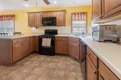 Tiny photo for 1801 Squires Landing LNDG, Rochelle, IL 61068 (MLS # 12717958)