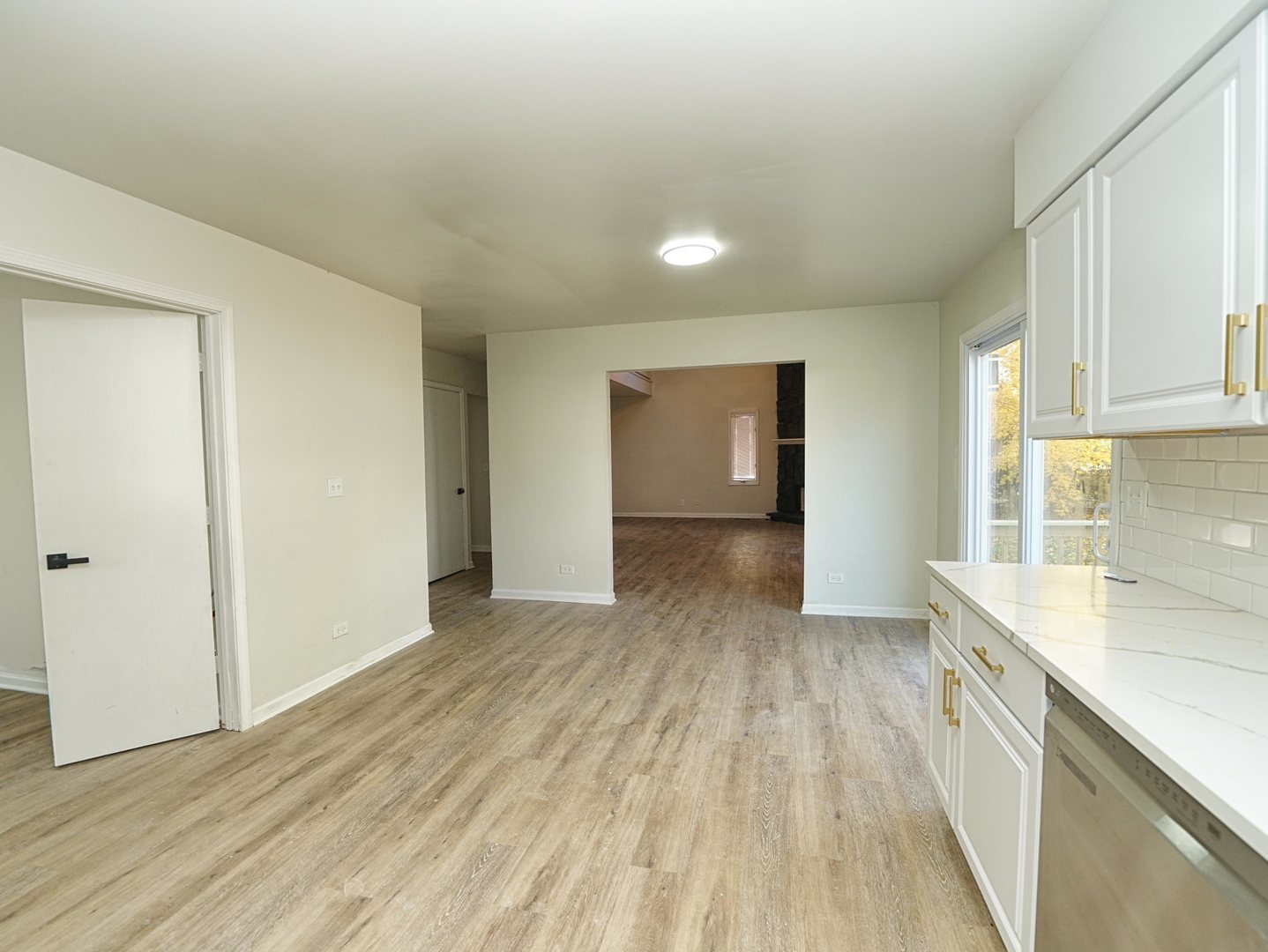 3032 W Vermont Avenue