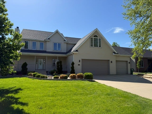 1211 Game Trail North