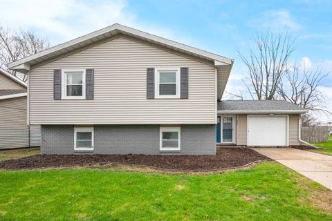 Photo of 227 Belview Avenue, Normal, IL 61761 (MLS # 12610460)