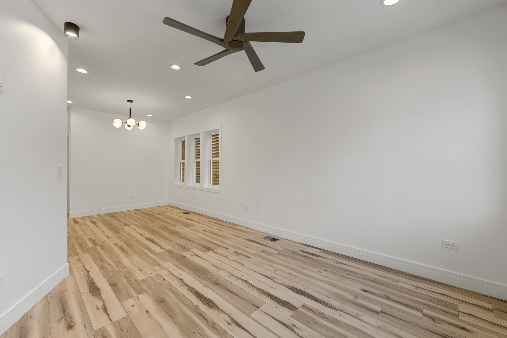 2913 W 38th Street
