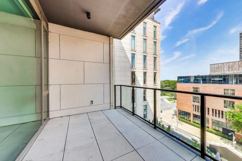 Tiny photo for 1550 N Clark Street #604, Chicago, IL 60610 (MLS # 12493402)