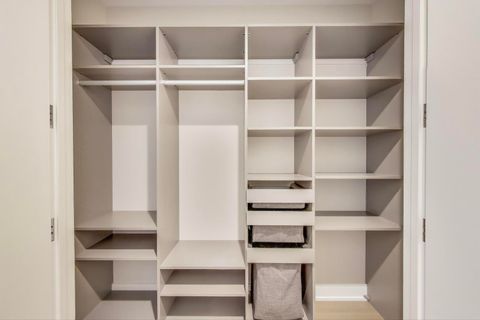 Tiny photo for 1550 N Clark Street #604, Chicago, IL 60610 (MLS # 12493402)