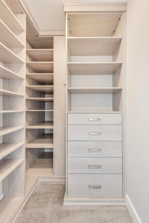 Tiny photo for 1550 N Clark Street #604, Chicago, IL 60610 (MLS # 12493402)