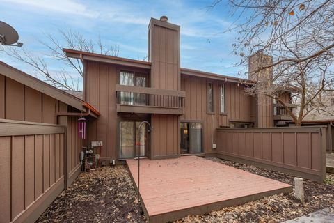 Tiny photo for 42W470 Red Bud Court, St. Charles, IL 60175 (MLS # 12587878)