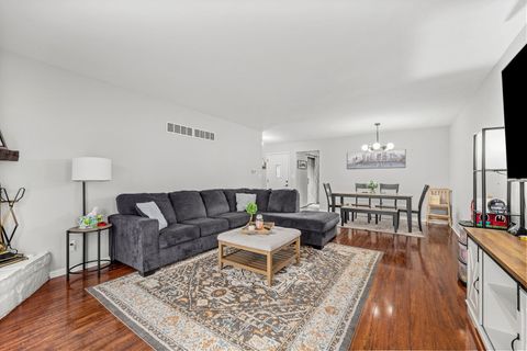 Tiny photo for 42W470 Red Bud Court, St. Charles, IL 60175 (MLS # 12587878)