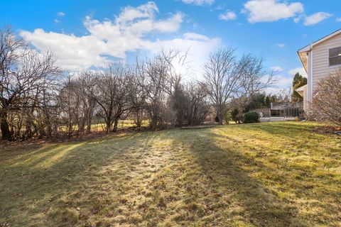 Tiny photo for 17583 W Robert Court, Gurnee, IL 60031 (MLS # 12568582)