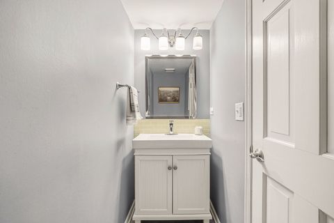 Tiny photo for 17583 W Robert Court, Gurnee, IL 60031 (MLS # 12568582)