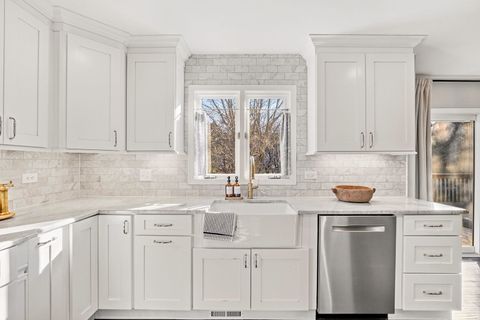 Tiny photo for 17583 W Robert Court, Gurnee, IL 60031 (MLS # 12568582)