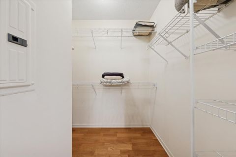 Tiny photo for 400 N La Salle Drive #2503, Chicago, IL 60654 (MLS # 12521927)