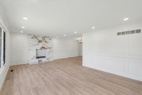 Tiny photo for 1808 Golfview Drive, Urbana, IL 61801 (MLS # 12597348)